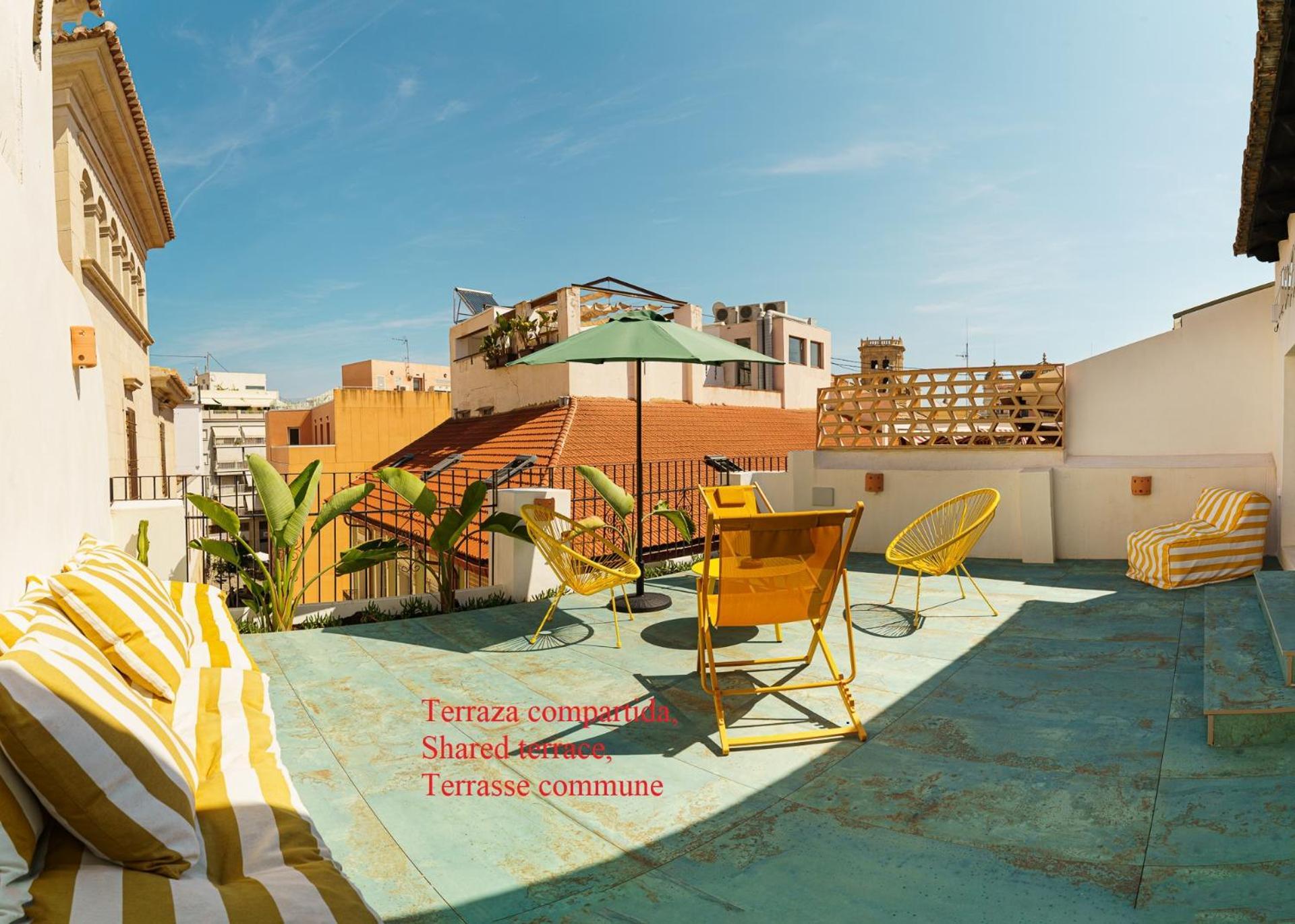 Luxurious Studio In Historic Center Of Аликанте Экстерьер фото